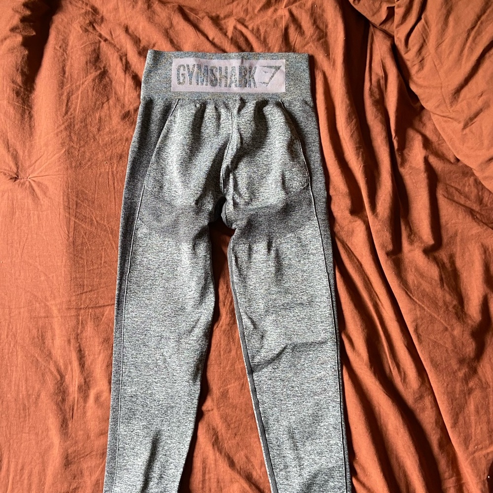 GYMSHARK FLEX GRAY/PINK LEGGINGS